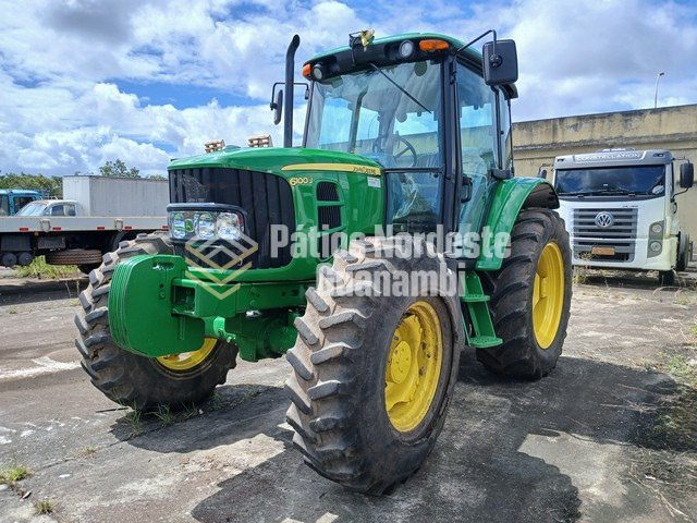 JOHN DEERE TRATOR 6100J CABINADO JD 2002/2002