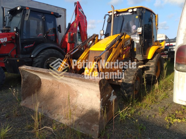 JCB RETROESCAVADEIRA E PA CARREGADEIRA FRONTAL 3CX 2022